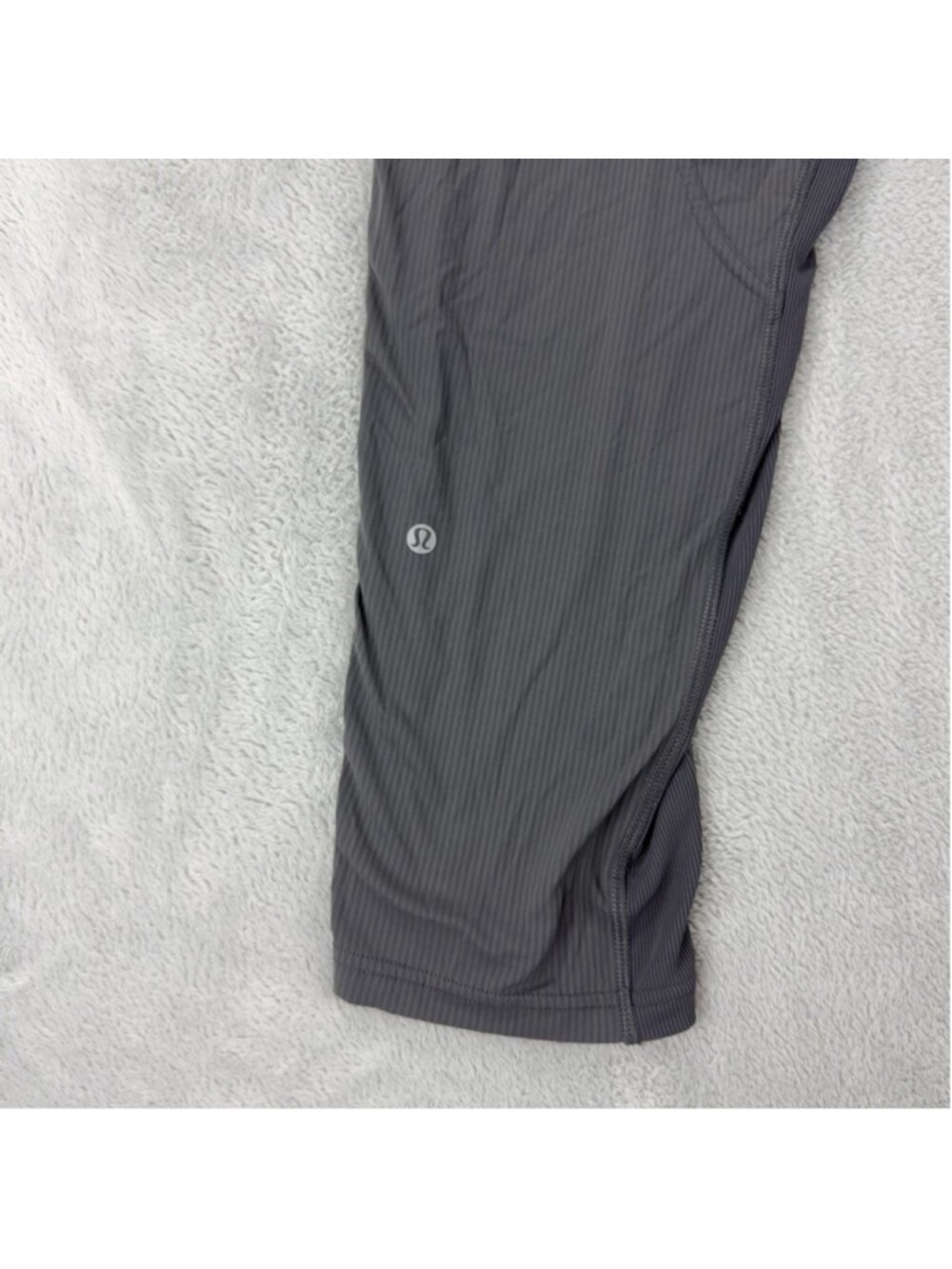 Lululemon Women’s Size 8 Dance Studio Crop 25” - Picture 9 of 14